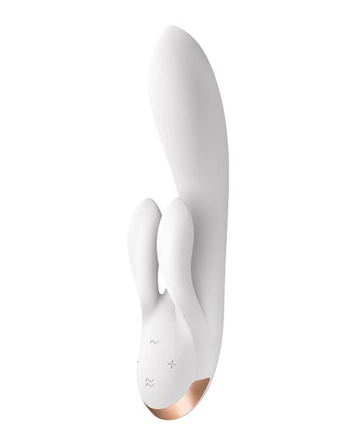 Satisfyer's Double Flex stimulates both the G-spot and the clitoris with 3 motors. The rabbit vibrator made of body-friendly, high-quality silicone is extremely flexible and adapts comfortably to your curves thanks to the silicone flex technology.