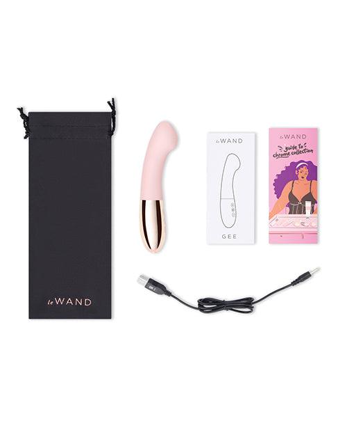 The Le Wand Gee is carefully crafted with a perfect curvature to ensure optimal G-spot stimulation.